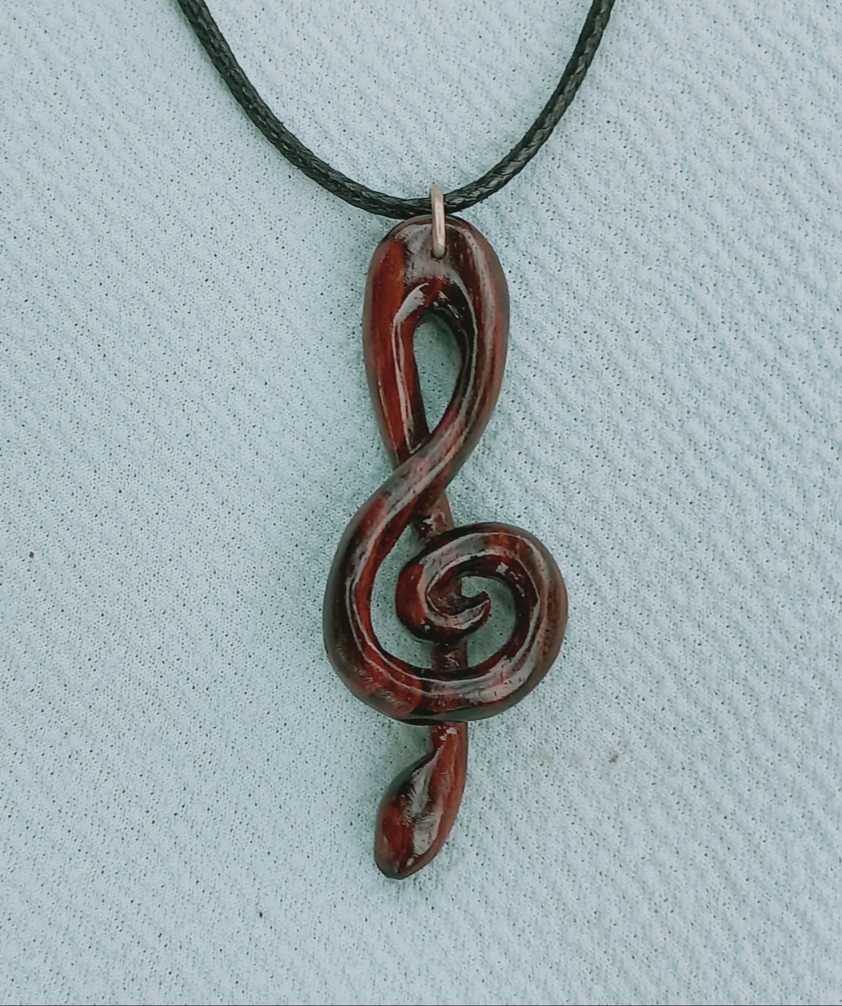 Collar Clave Sol madera  ronron